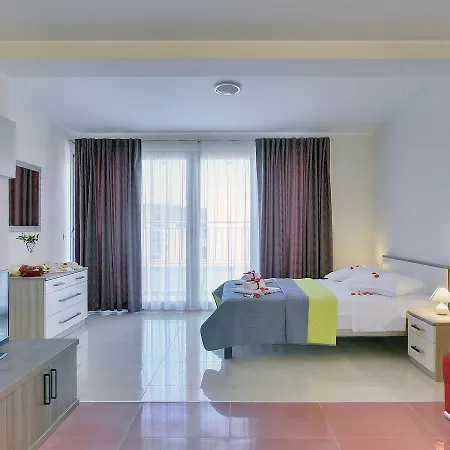Cuki Apartment