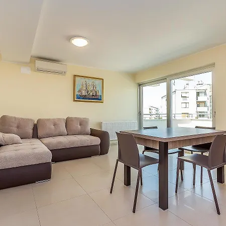 Cuki Apartment