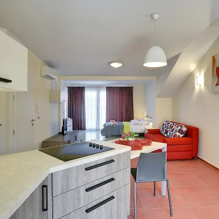Apartment Cuki Pula