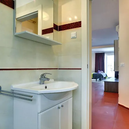 Apartment Cuki Pula